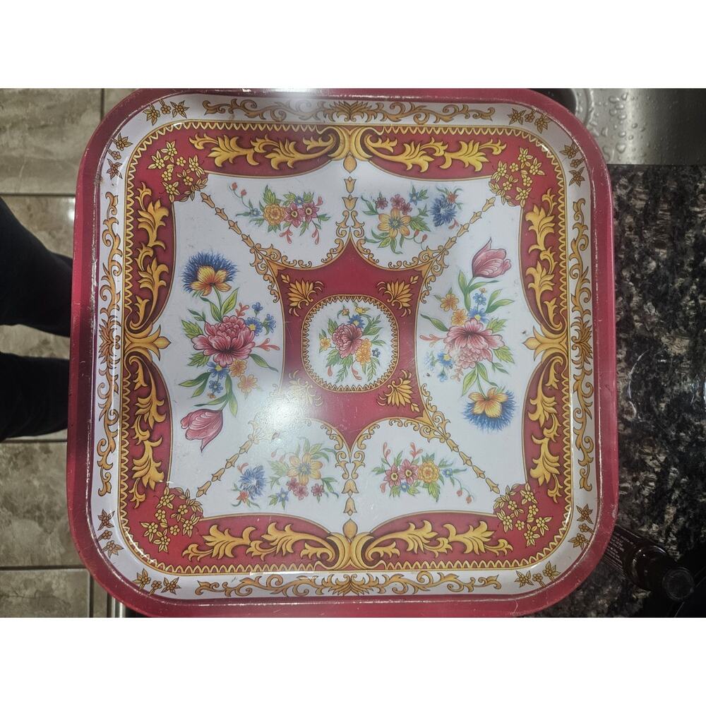 Vintage 1987 the Tin Box Company Square Serving Tray Tin Floral Red And Gold